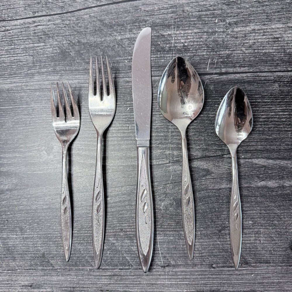 Vintage Royal Harvest 1990 Stainless Steel Flatware 5 Piece Place Setting